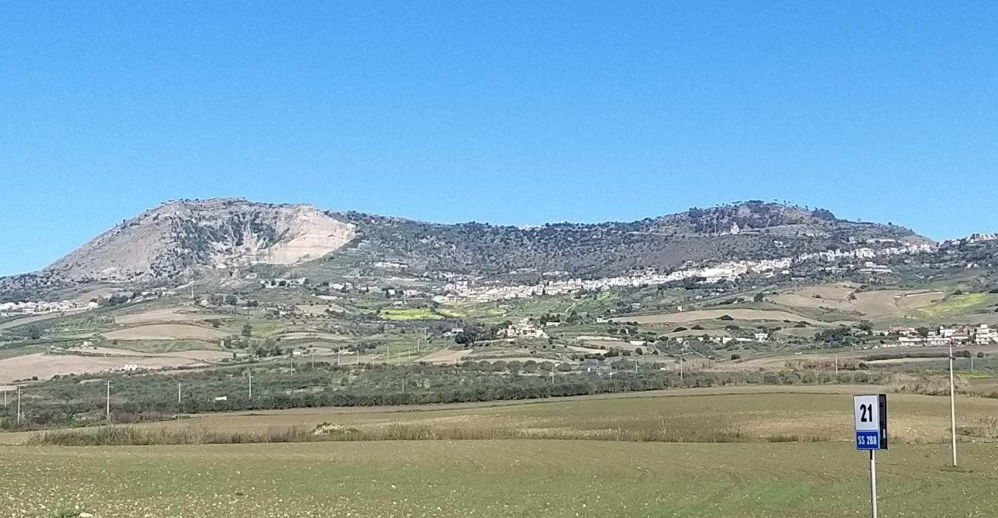 Belvedere Appartamento Per Vacanze Castel di Iudica Εξωτερικό φωτογραφία